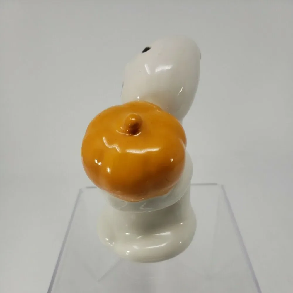 Halloween Ghost Holding Jack O'Lantern Pumpkin Ceramic  VTG Figurine Iowa USA